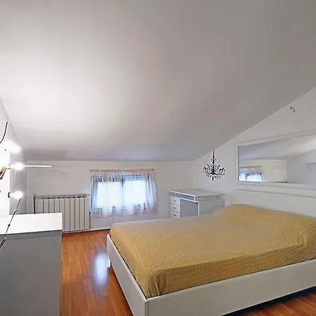 Apartment In Fazana/istrien 38645