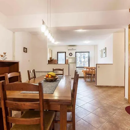 Apartment In Fazana/istrien 38645