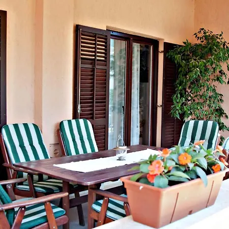 Apartment In Fazana/istrien 38645